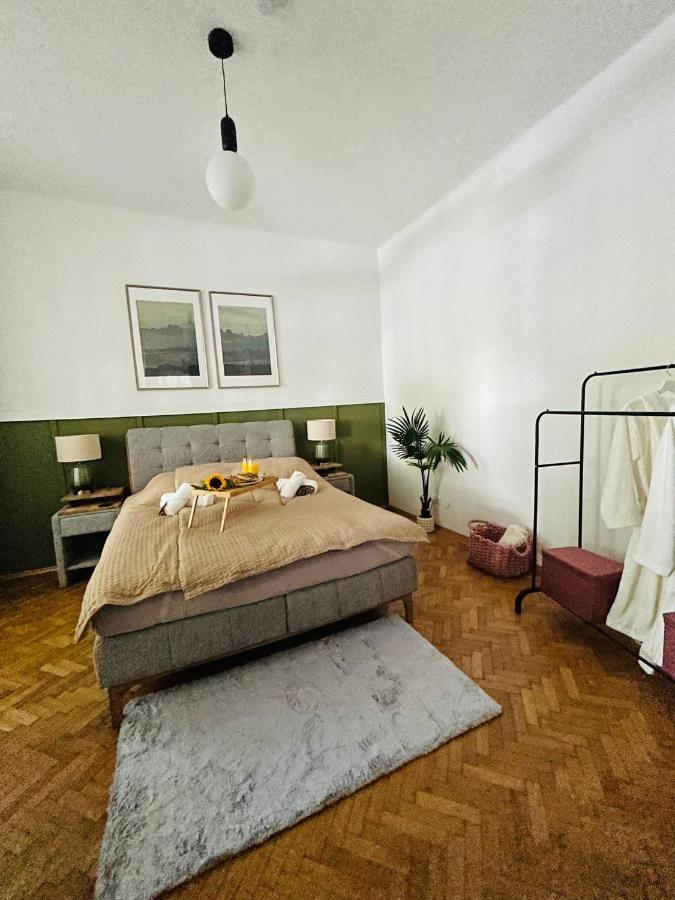 Apartment 5 Min Schoenbrunn Gloriette, Direct To City Center, Free Parking 비엔나 외부 사진