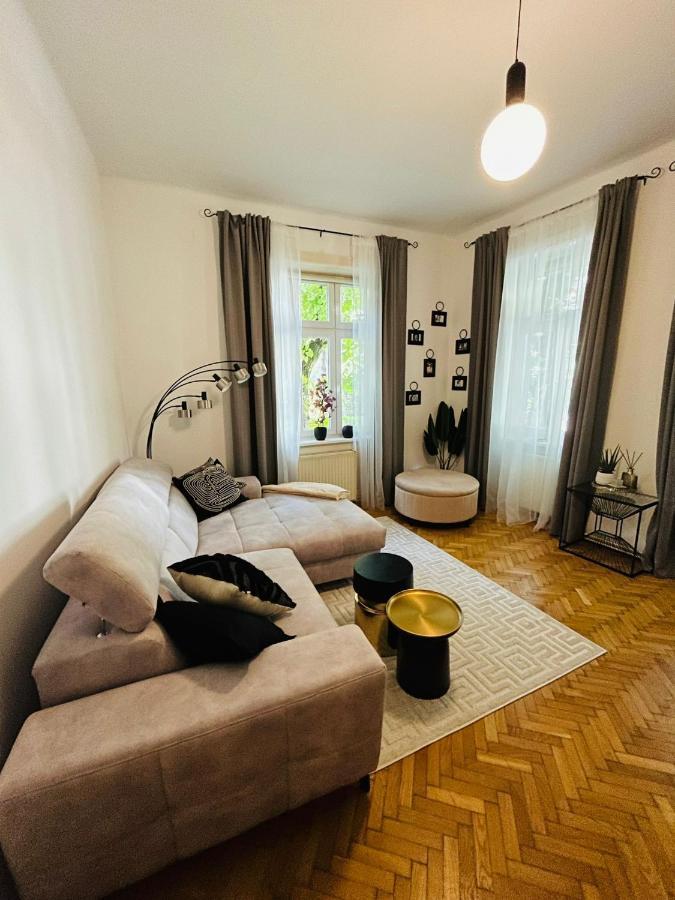 Apartment 5 Min Schoenbrunn Gloriette, Direct To City Center, Free Parking 비엔나 외부 사진