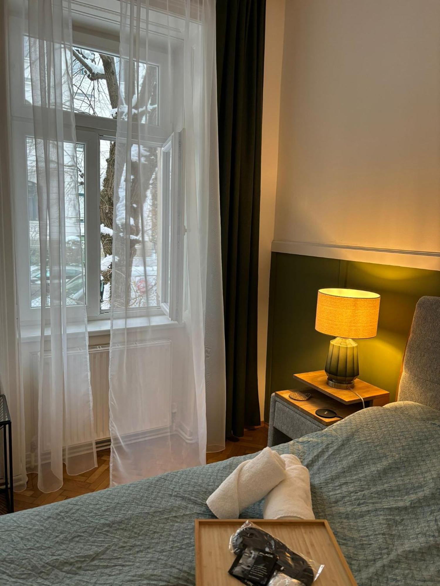 Apartment 5 Min Schoenbrunn Gloriette, Direct To City Center, Free Parking 비엔나 외부 사진